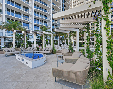 220 Lake Shore Drive - Photo Thumbnail 60