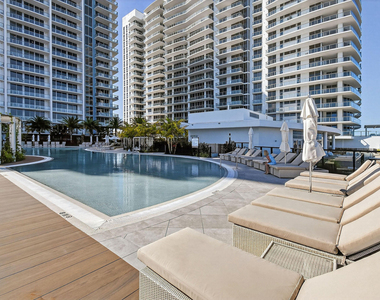 220 Lake Shore Drive - Photo Thumbnail 61