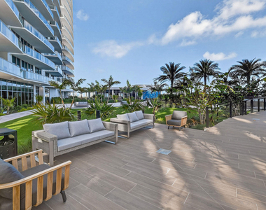 220 Lake Shore Drive - Photo Thumbnail 38