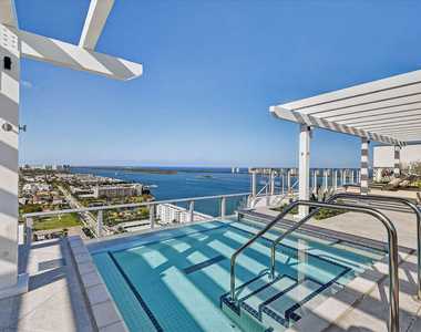 220 Lake Shore Drive - Photo Thumbnail 36