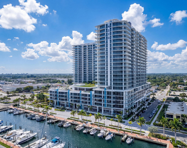 220 Lake Shore Drive - Photo Thumbnail 30