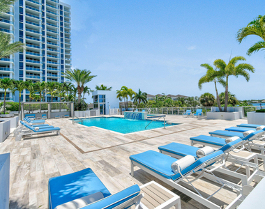 1 Water Club Way - Photo Thumbnail 4