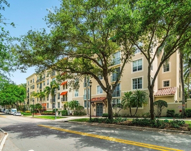 630 S Sapodilla Avenue - Photo Thumbnail 18