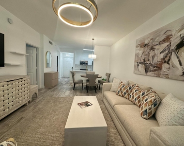 630 S Sapodilla Avenue - Photo Thumbnail 9