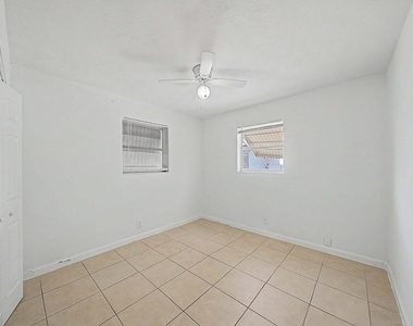 301 Se 21st Avenue - Photo Thumbnail 14