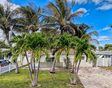 301 Se 21st Avenue - Photo Thumbnail 3