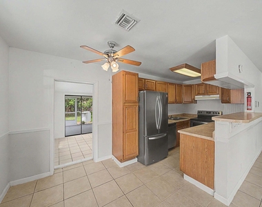 301 Se 21st Avenue - Photo Thumbnail 22