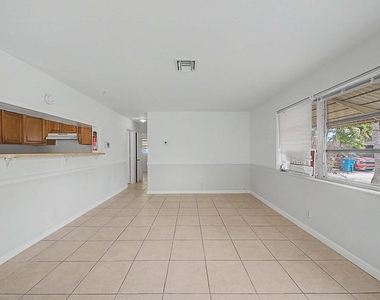301 Se 21st Avenue - Photo Thumbnail 9