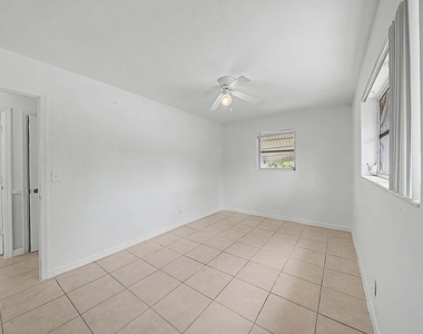 301 Se 21st Avenue - Photo Thumbnail 12