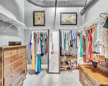 425 N Andrews Avenue - Photo Thumbnail 25