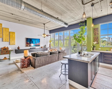 425 N Andrews Avenue - Photo Thumbnail 7