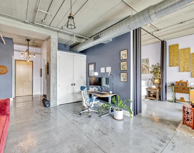 425 N Andrews Avenue - Photo Thumbnail 26