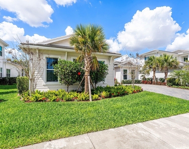 9256 Crestview Circle - Photo Thumbnail 2