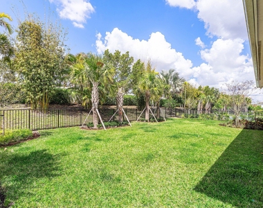9256 Crestview Circle - Photo Thumbnail 27
