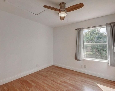 10758 Lake Jasmine Drive - Photo Thumbnail 29