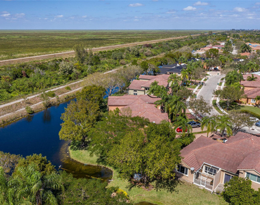 5704 Nw 127th Terrace - Photo Thumbnail 7