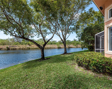 5704 Nw 127th Terrace - Photo Thumbnail 24