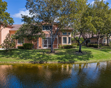5704 Nw 127th Terrace - Photo Thumbnail 12