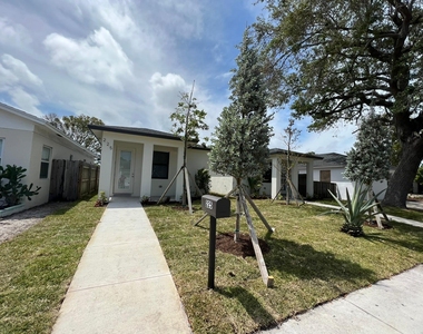 227 N E Street - Photo Thumbnail 22
