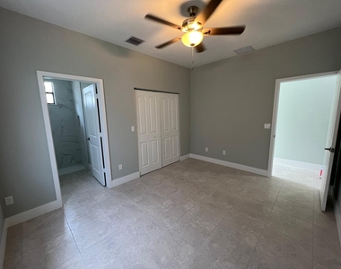 227 N E Street - Photo Thumbnail 7