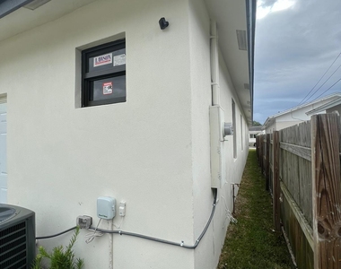 227 N E Street - Photo Thumbnail 26