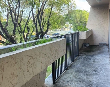 488 Ne 18th Avenue - Photo Thumbnail 7