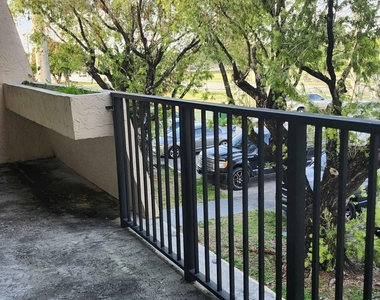 488 Ne 18th Avenue - Photo Thumbnail 6