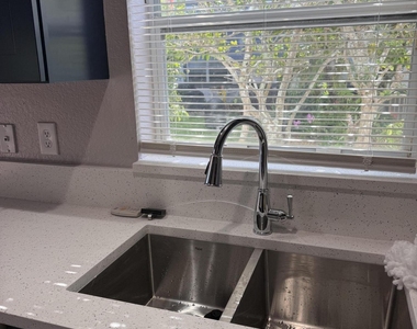 9831 Nw 24th Street - Photo Thumbnail 10