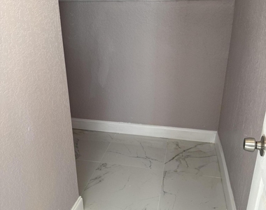 9831 Nw 24th Street - Photo Thumbnail 20