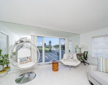 6 Lucerne Avenue - Photo Thumbnail 5