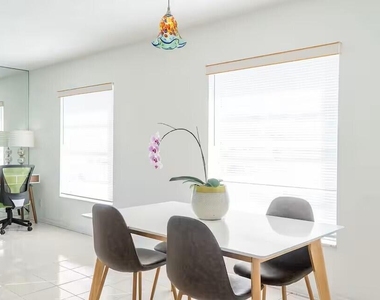 6 Lucerne Avenue - Photo Thumbnail 7