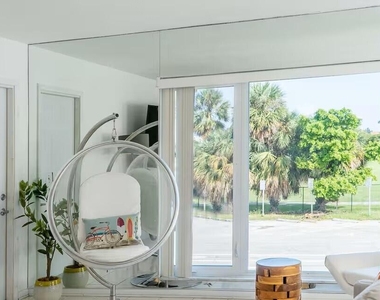 6 Lucerne Avenue - Photo Thumbnail 8