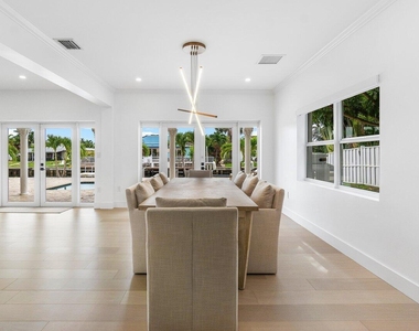 1366 Sw 4th Court - Photo Thumbnail 16