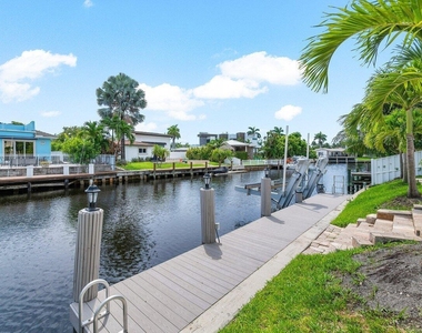 1366 Sw 4th Court - Photo Thumbnail 41