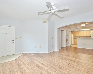 114 Sw Peacock Boulevard - Photo Thumbnail 2