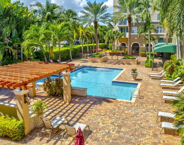 616 Clearwater Park Road - Photo Thumbnail 17