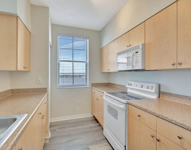616 Clearwater Park Road - Photo Thumbnail 5