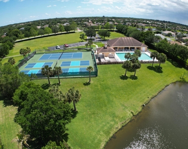 515 S Valencia Cir Circle Sw - Photo Thumbnail 14