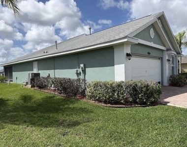 515 S Valencia Cir Circle Sw - Photo Thumbnail 3