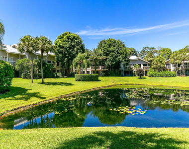 11863 Wimbledon Circle - Photo Thumbnail 15