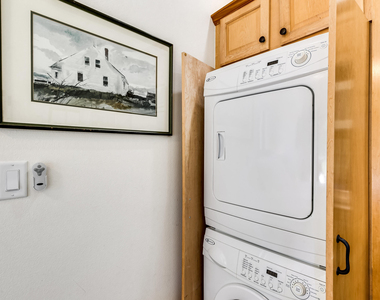 11863 Wimbledon Circle - Photo Thumbnail 8
