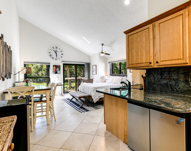 11863 Wimbledon Circle - Photo Thumbnail 6