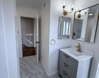 801 N M Street - Photo Thumbnail 13