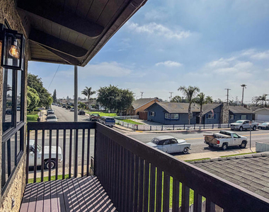 801 N M Street - Photo Thumbnail 11