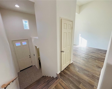 33590 Willow Haven Lane - Photo Thumbnail 5