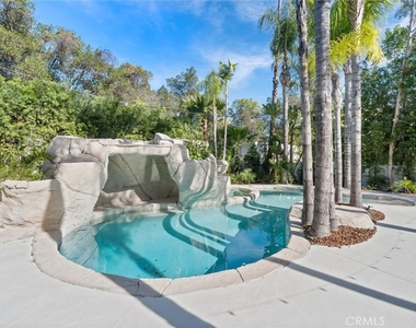 17437 Oak Creek Court - Photo Thumbnail 15