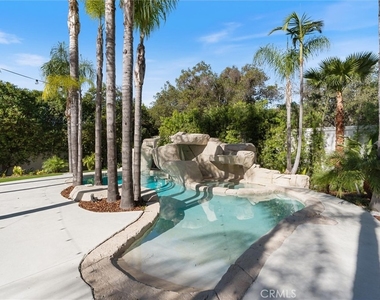 17437 Oak Creek Court - Photo Thumbnail 16