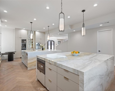 17437 Oak Creek Court - Photo Thumbnail 6