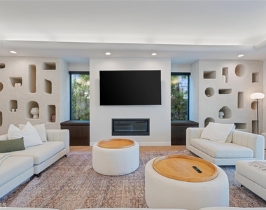17437 Oak Creek Court - Photo Thumbnail 24