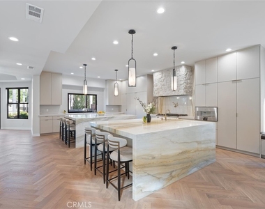 17437 Oak Creek Court - Photo Thumbnail 4